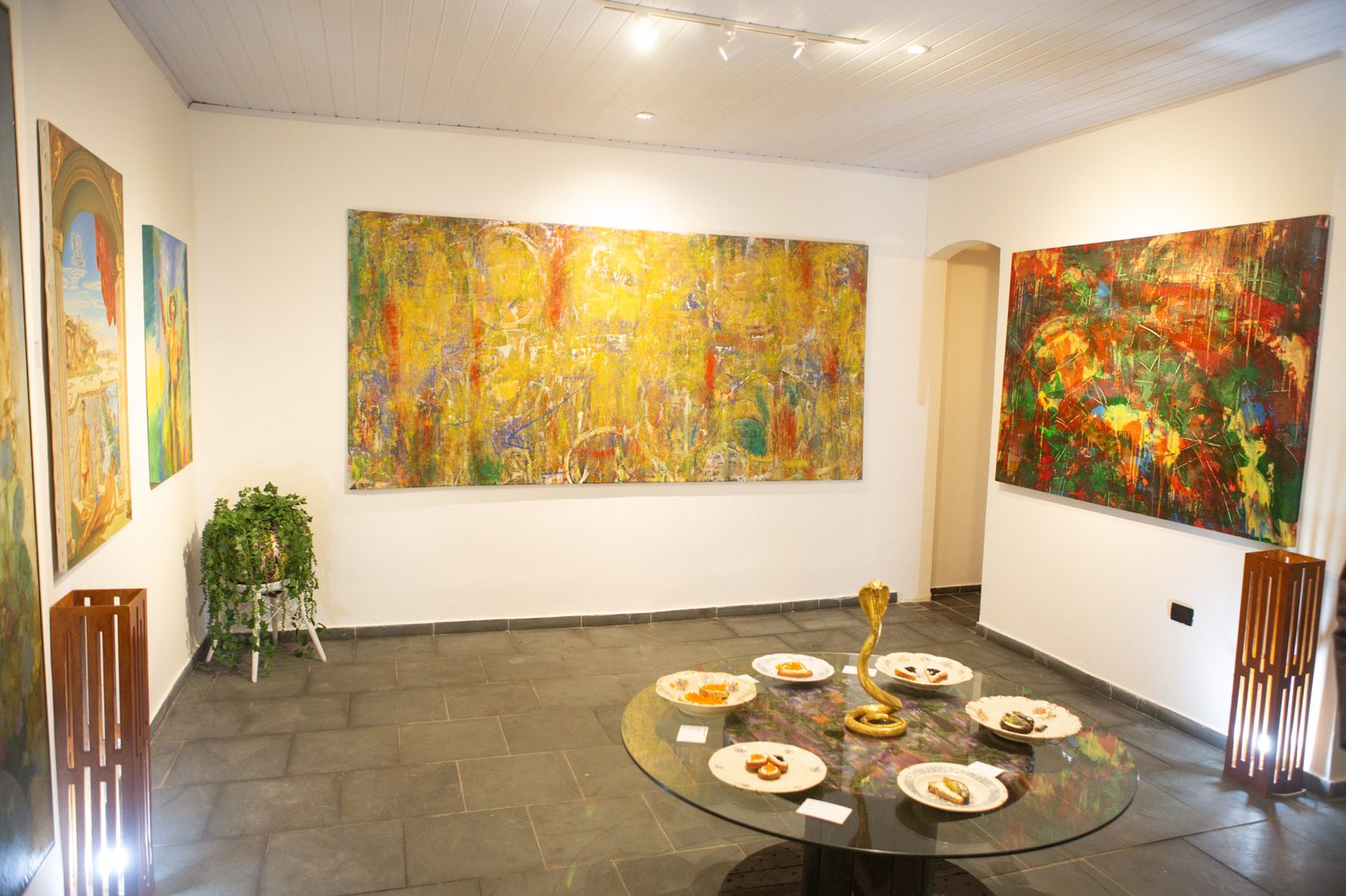Sala expositiva da Lopes Gallery em Moema